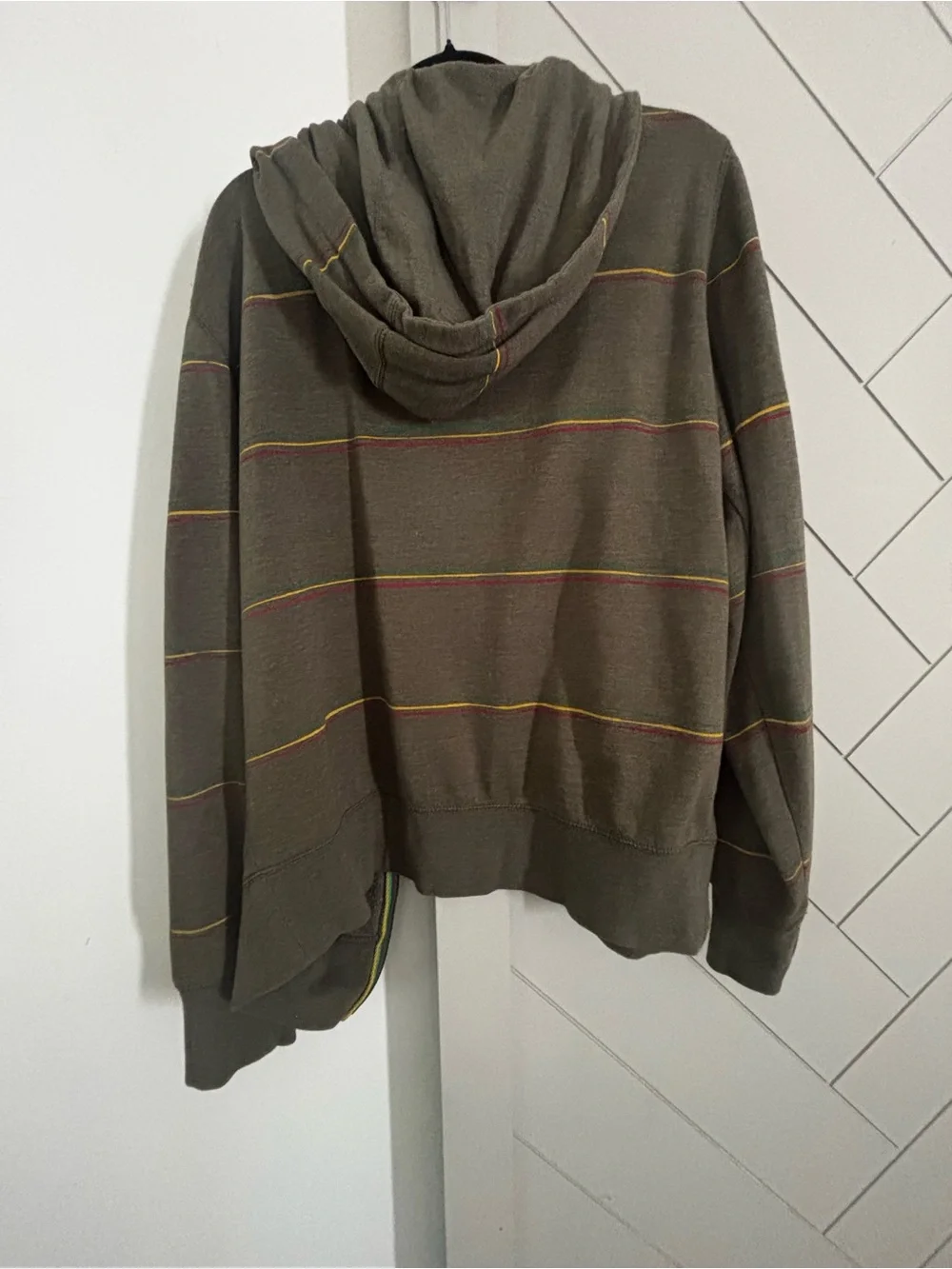 BillaBong X Bob Marley zip up hoodie - Picture 2 of 10